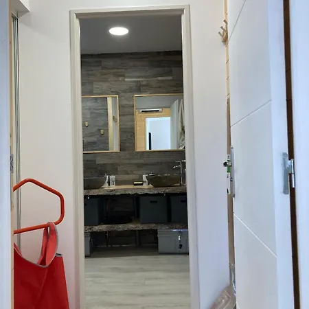 Nature, Ideal 3 Couples Or 2 Couples With Children Apartment *
